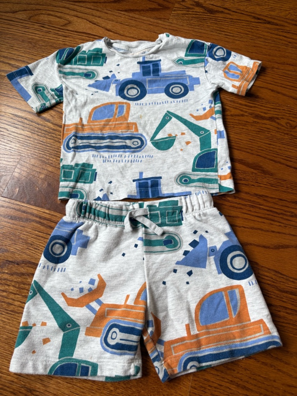 H&M Gray Kids Matching Set with Blue, Green and Orange Construction Prints